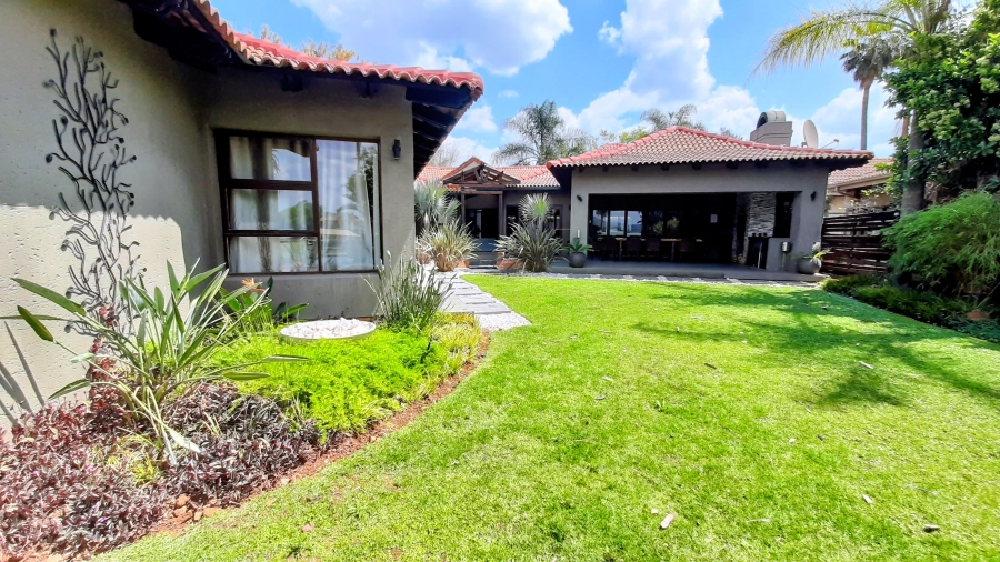 5 Bedroom Property for Sale in Pecanwood Estate North West